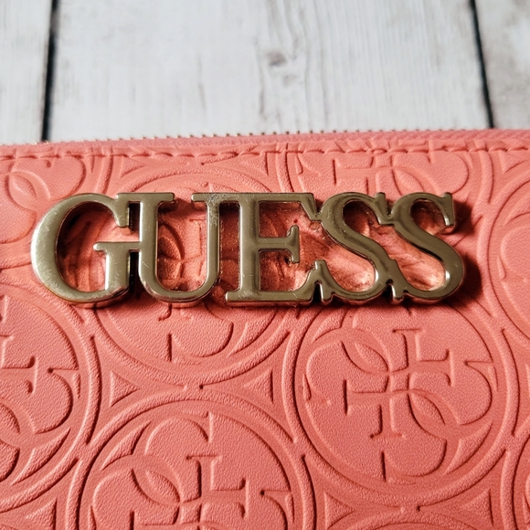 Vintage Guess wallet - Picture 4 of 4